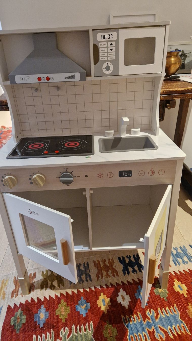Giochi: Spielzeugküche aus Holz – Usato da Uetikon am See venduto da val_5xsw 2