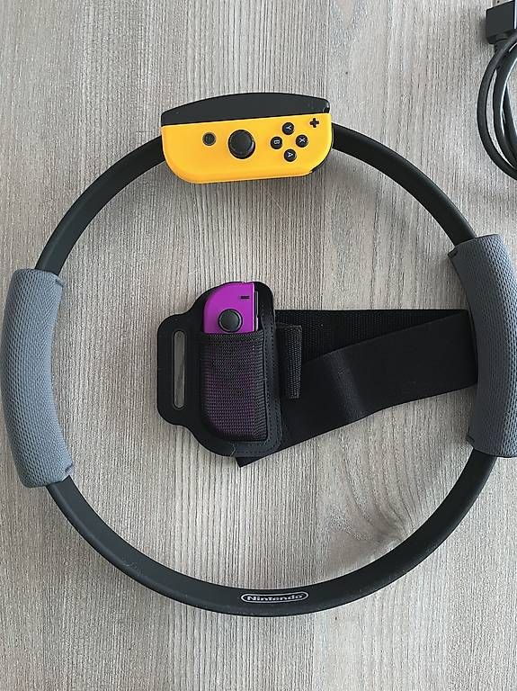 Consoles: Nintendo Switch inkl. Zubehör Fit Ring – D'occasion à Hausen AG par Suti5212 4