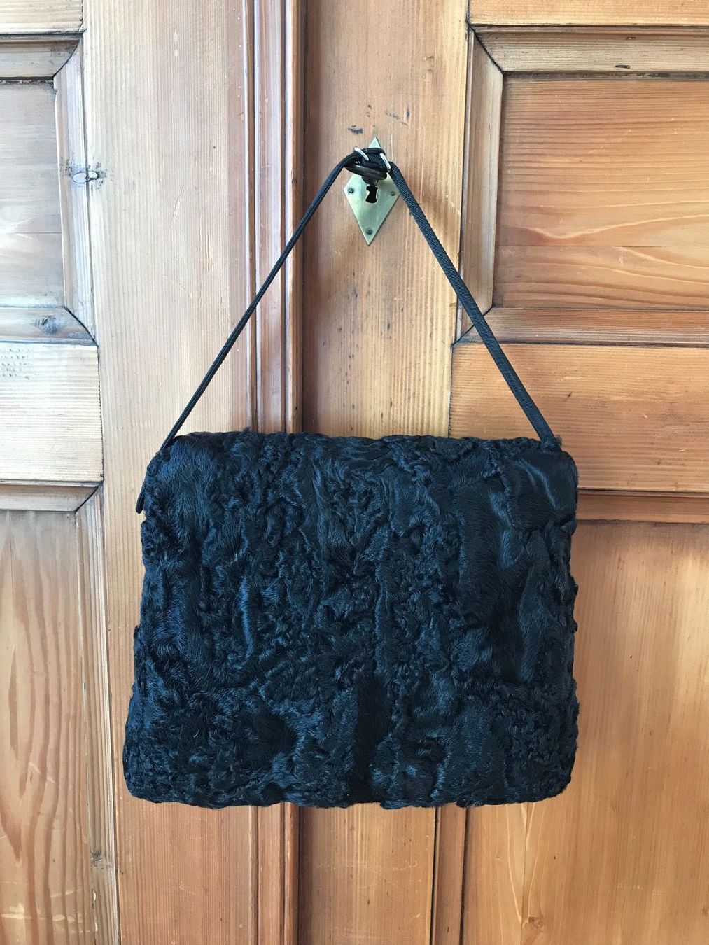 Borse da donna: Antike Muff-Tasche, Persianerfell – Usato da Hittnau venduto da Noppi