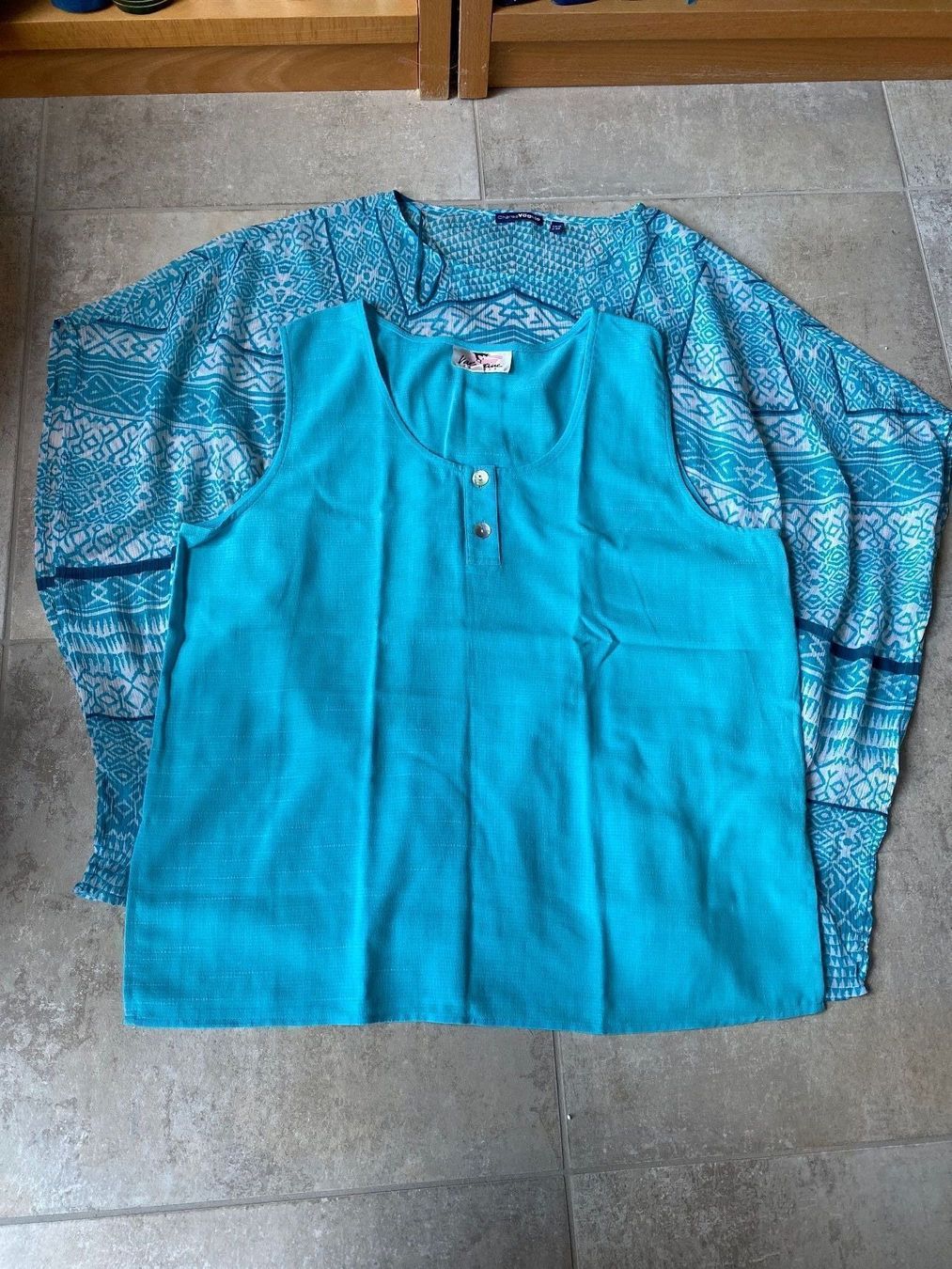 Blusen: Bluse mit Shirt – Gebraucht aus Bülach von Jackybabue