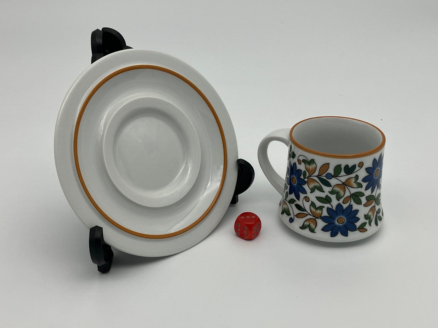 Geschirrsets: Langenthal Kaffeeservice stylisches Blumendesign 1970er – Gebraucht aus Uttigen von I_like 5
