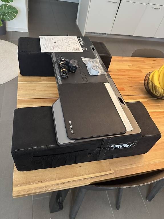 PC: Couchmaster Cycon 3 - Neuwertig – Nuovo (secondo la descrizione) da Solothurn venduto da Niyzuh 1
