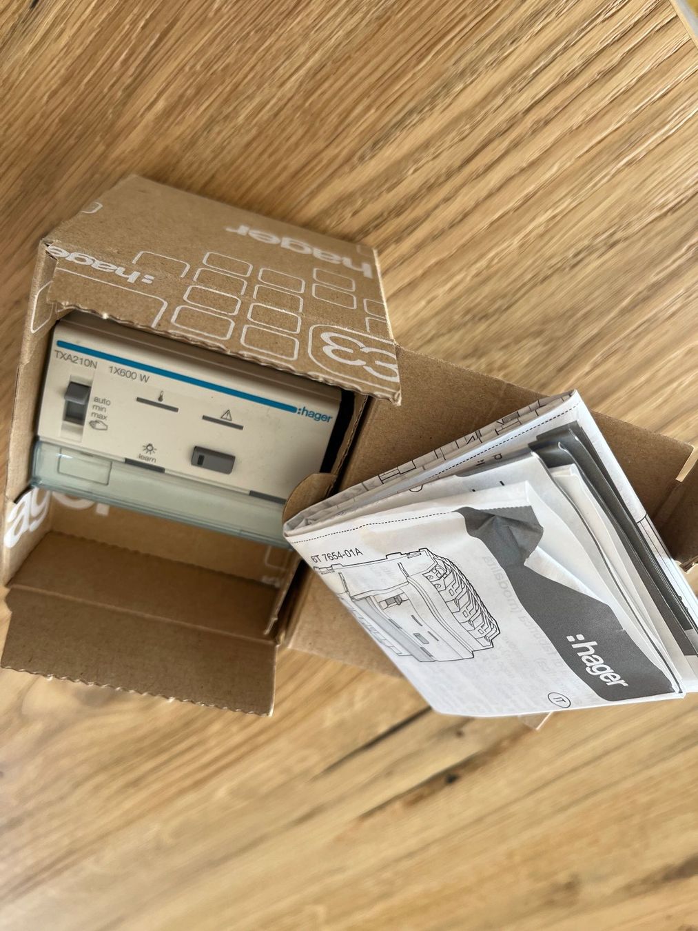 Hager Interruttori: KNX Hager TXA210N Universal Dimmer - 600W – Nuovo (secondo la descrizione) da Unterterzen venduto da Siola4 2