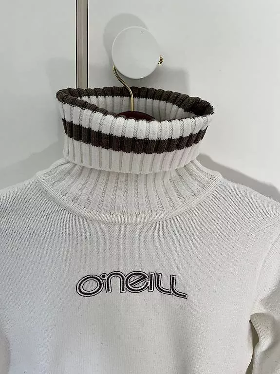 Pullover & Sweatshirts: O'NEILL ROLLKRAGENPULLOVER – Gebraucht aus Maur von tab_z9rh 1