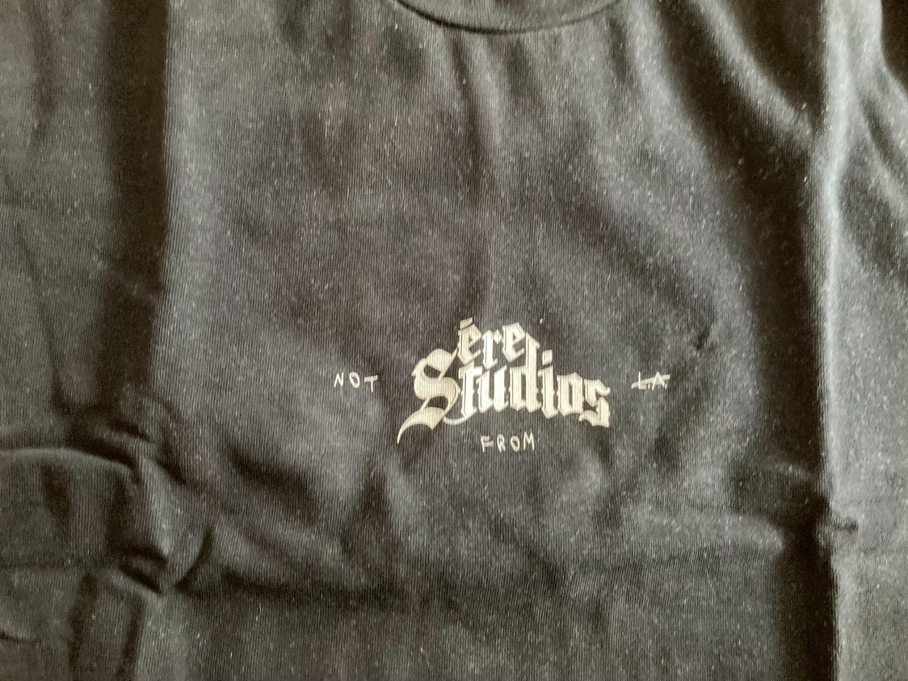 T-shirt: ERE Studios T-Shirt, schwarz – Usato da Obfelden venduto da miau68 1