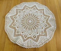Häkel-Tischdecke, Handarbeit, unbenutzt,54 cm Durchmesser