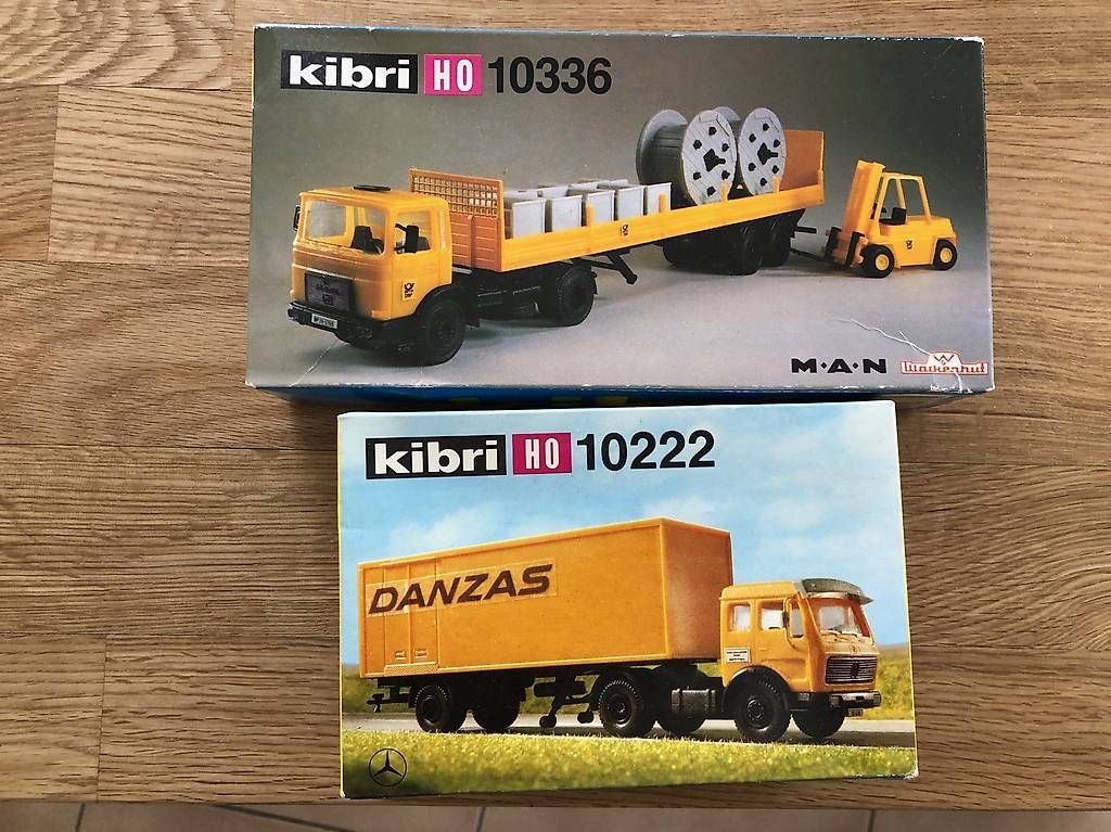 Kibri Modellini di ferrovie: Kibri HO 10222 & 10336 – Usato da Echallens venduto da Says1