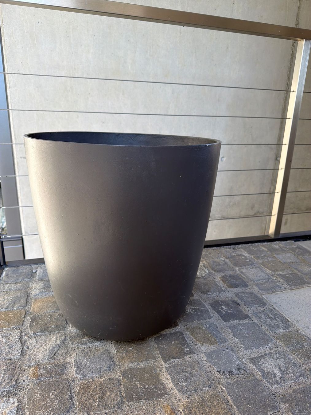 Eternit Blumentöpfe: Eternit Blumentopf – Gebraucht aus Seengen von phismial 1