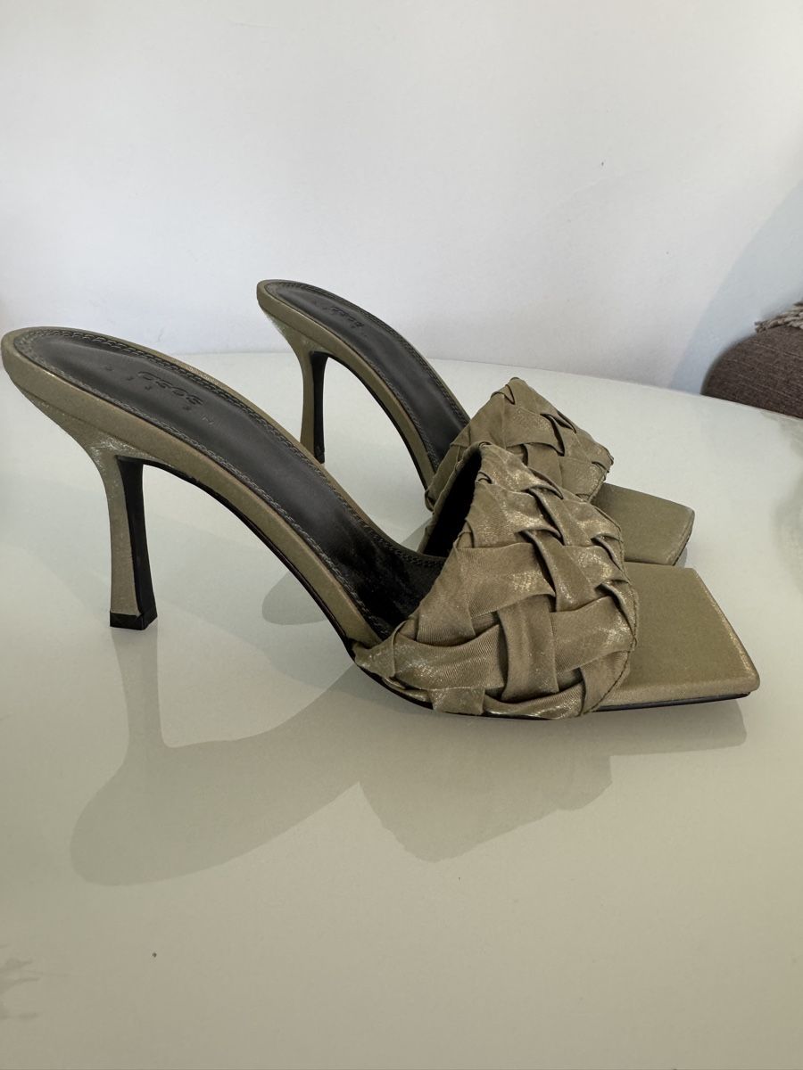 Asos Scarpe da donna: Mules Grösse 38/39 – Usato da Frauenfeld venduto da _smile_w 6