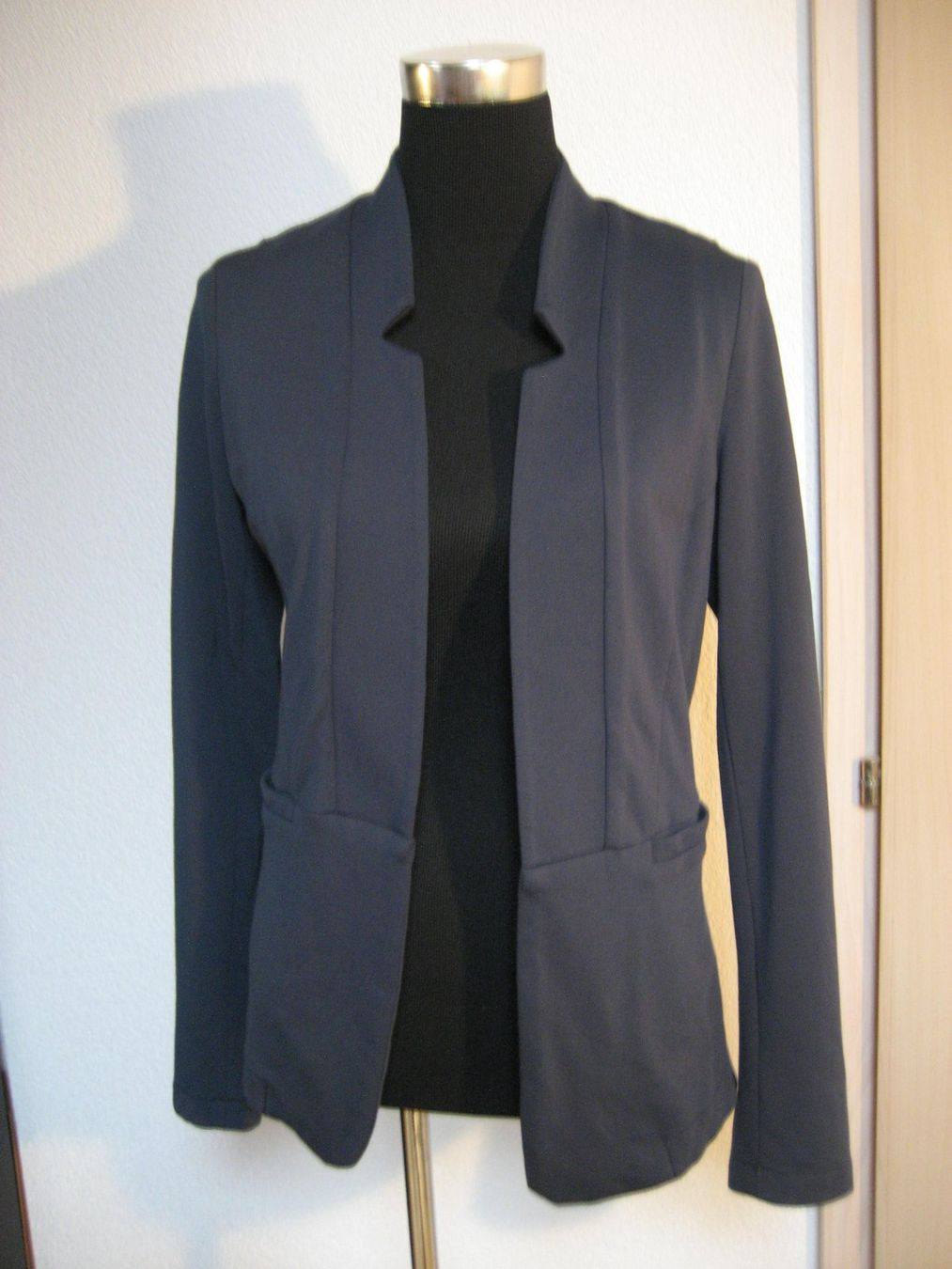 Manila Grace Giacche: Veste stretch Manila Grace taille M – Nuovo (secondo la descrizione) da Delémont venduto da marryb