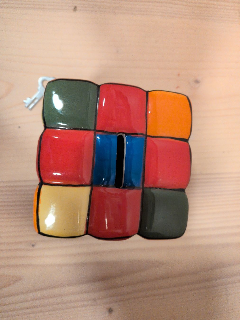 Salvadanai: Kässeli Rubiks Cube – Usato da Oberhelfenschwil venduto da Tattar 1