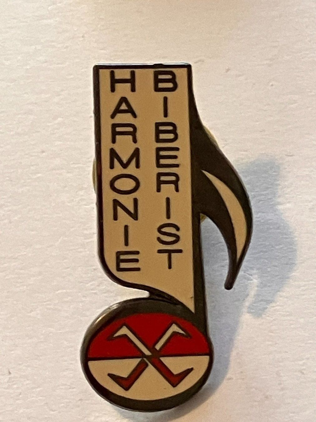 Placchette & Badge: 1 Pin Harmonie Biberist – Usato da Basel venduto da djwwpp