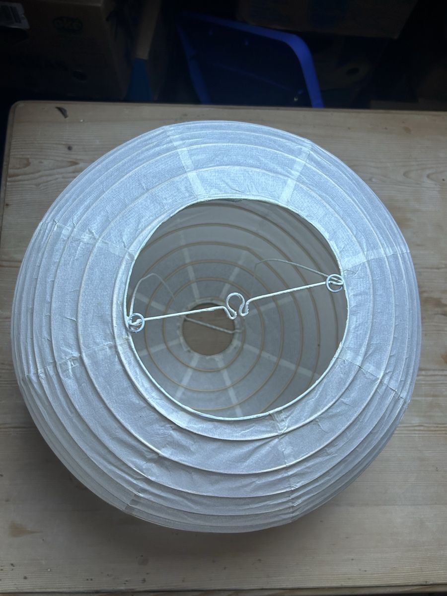 Lampenschirme: Lampenschirm Papier – Gebraucht aus Bern von L.s.s. 2