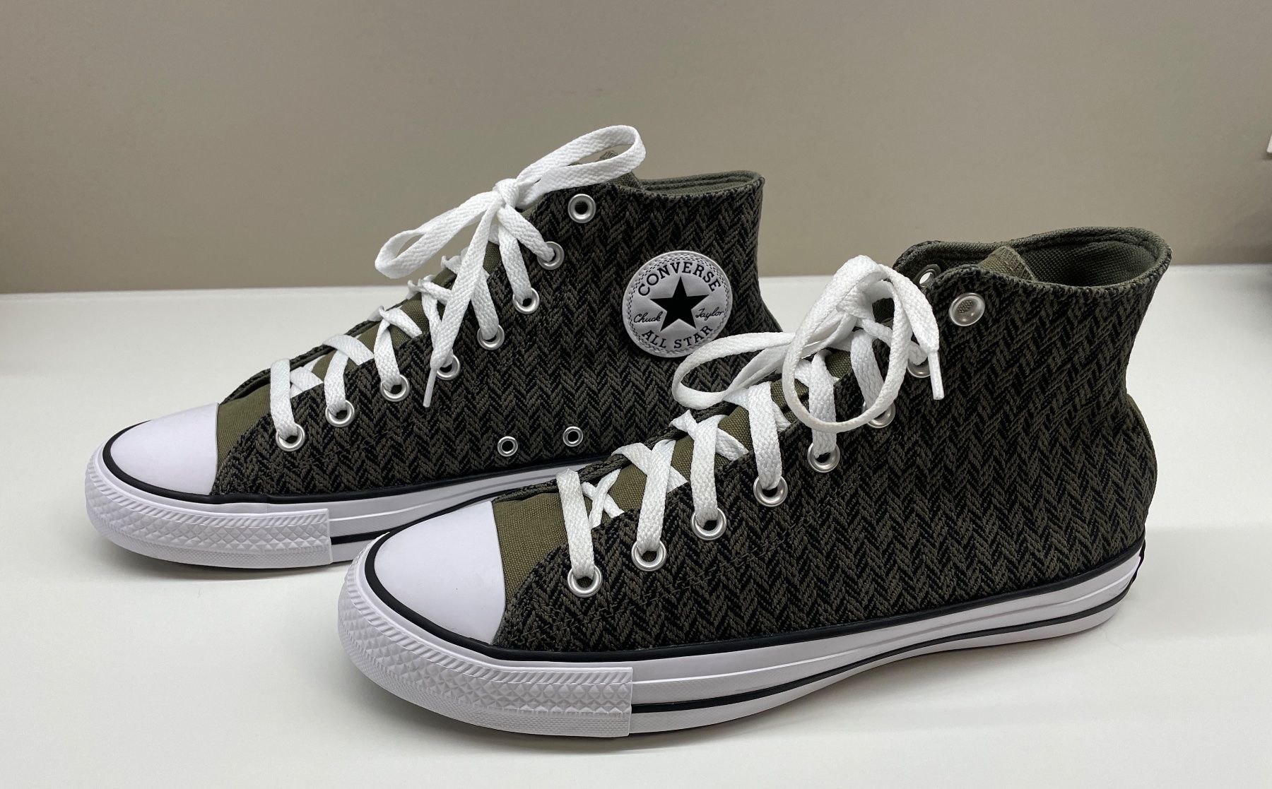 Converse Scarpe da uomo: Seltene Converse All Star High Top Army Green US Version – Nuovo (secondo la descrizione) da Brugg AG venduto da Pfl70 1