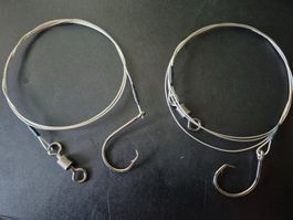 2x 0.9mm Stahlvorfach mit  Live Bait Circle Haken