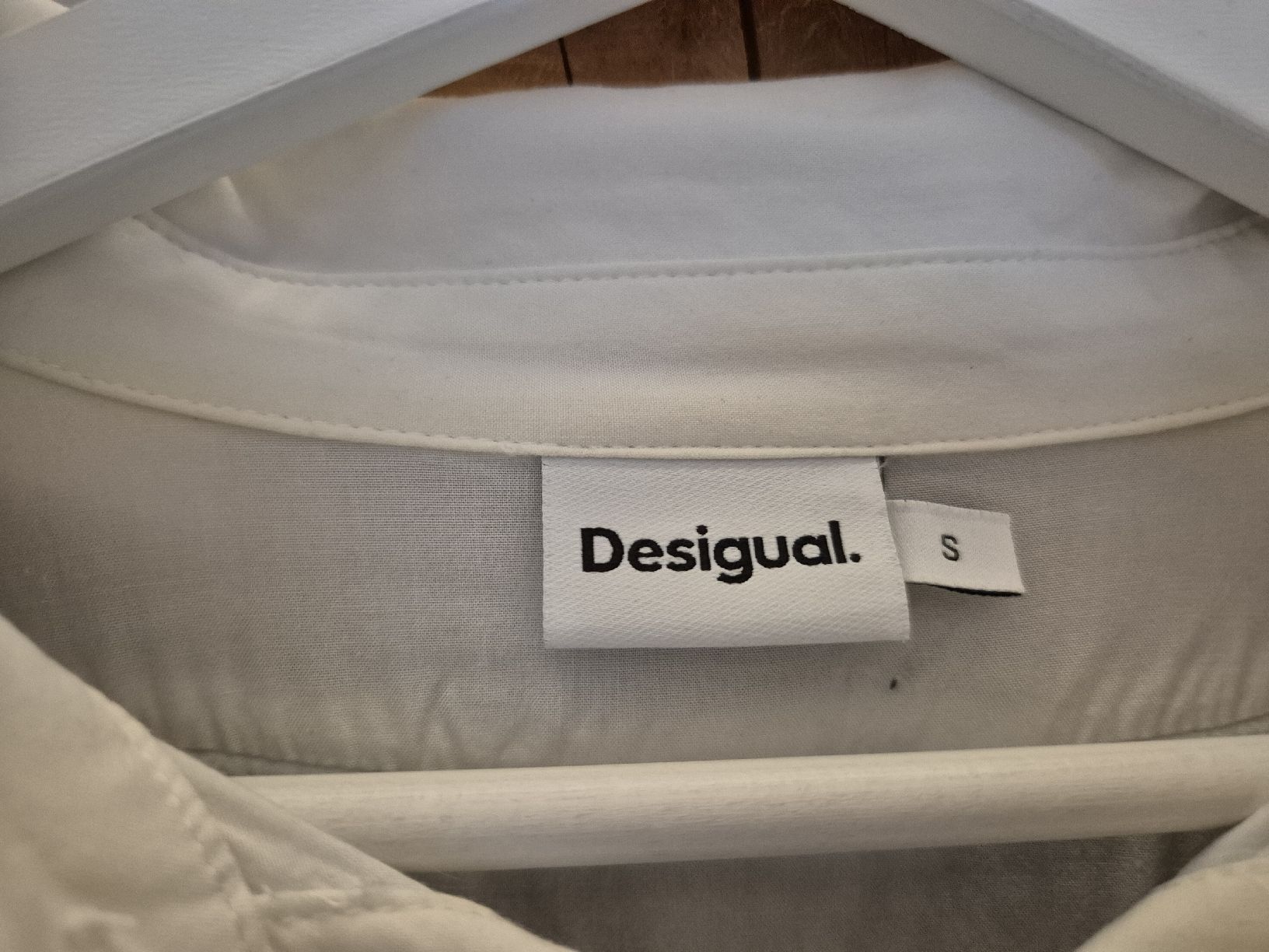 Desigual Camicette: Desigual Bluse mit integriertem Pullunder, Gr. S - Top Zusta – Usato da Zuzgen venduto da SaBee91 1
