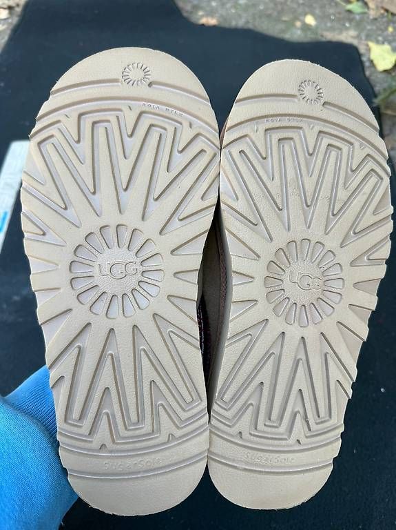 Ugg Scarpe da donna: UGG Tazz Gr.40 – Usato da Zürich venduto da bil_s7tp 4