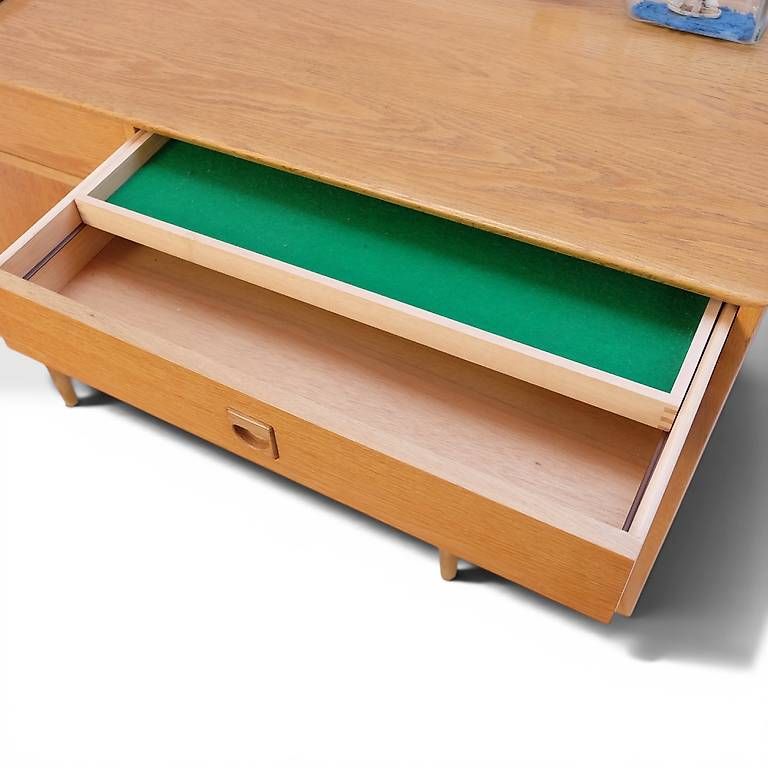 Cassettiere: Mid Century danish oak Sideboard by Brouer – Usato da basel venduto da vintory.ch 3