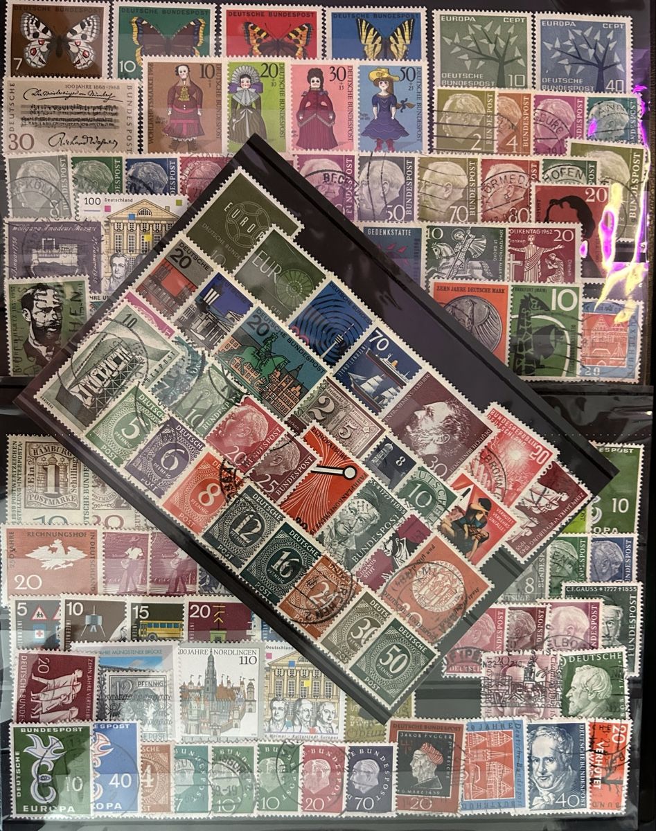 Tutti i francobolli: Kleine Sammlung Briefmarken Deutschland IV – Usato da Bern venduto da mon_622y