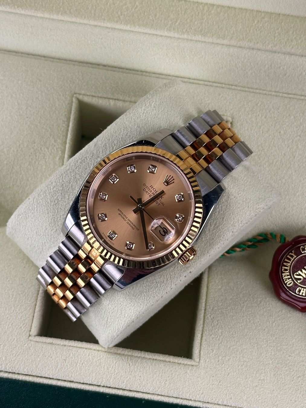 Rolex Montres: Rolex Datejust 36 Diamond – Ref. 116233G mit Box – D'occasion à St. Gallen par TrokulWatches
