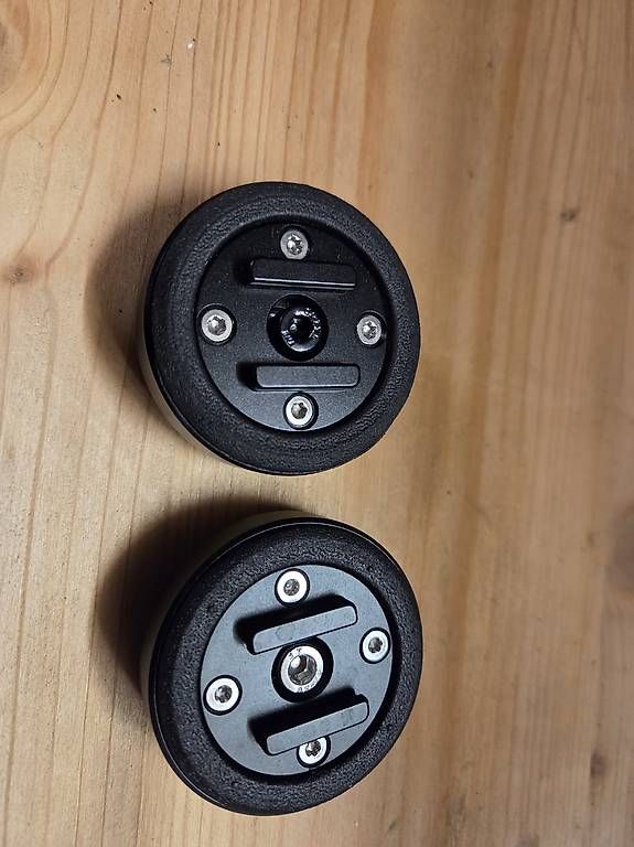 Support: Handyhalter für motorrad – D'occasion à Veltheim AG par schreinereiauenstein