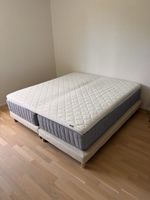 Deux lits simples avec matelas état très bon état