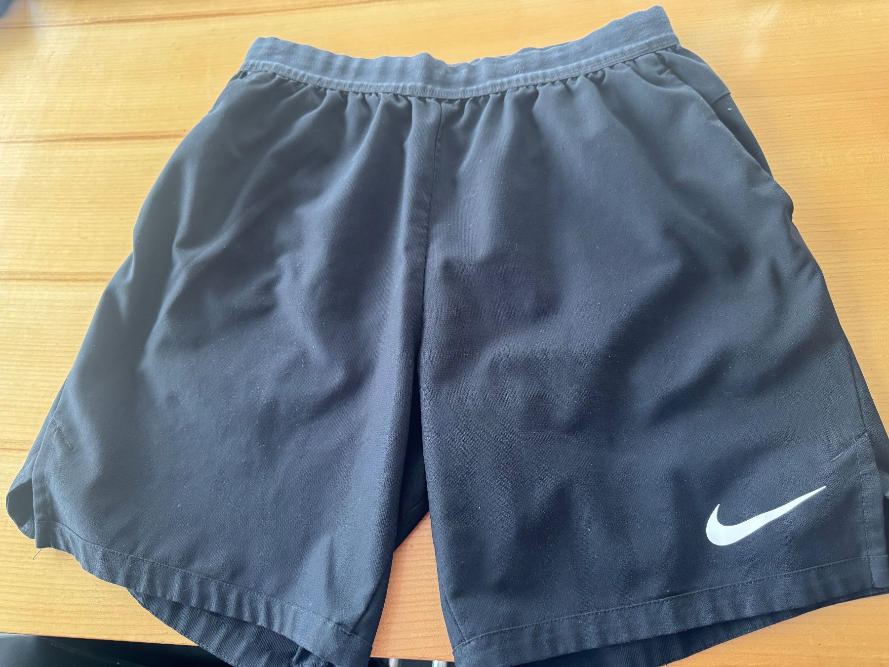 Hosen: Sporthosen – Gebraucht aus 6315 Oberägeri von jud_mzd5 2