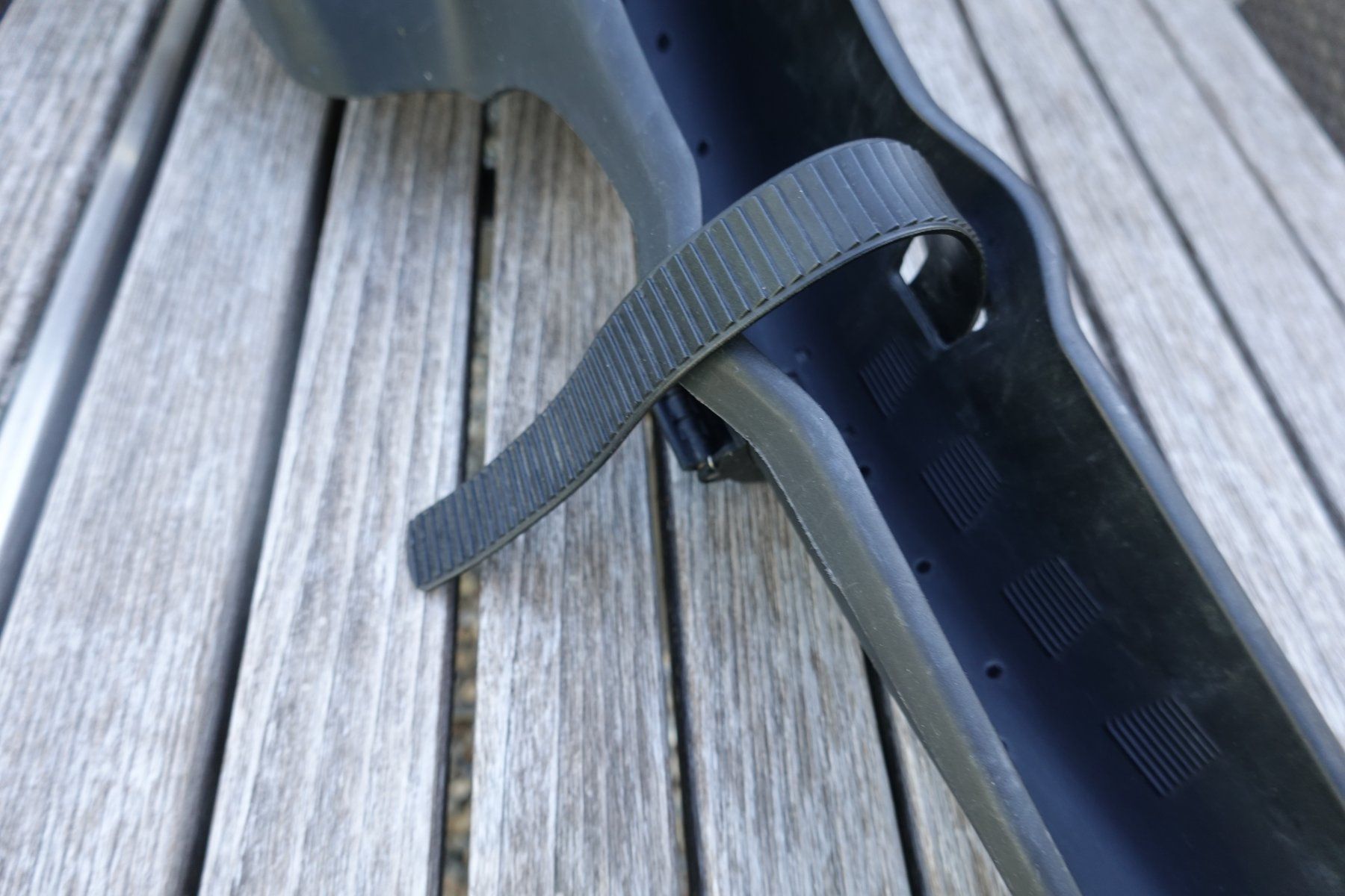 VW Dachträger: Fahrradhalter Velodach-Träger VW – Gebraucht aus Hausen AG von nordost 5