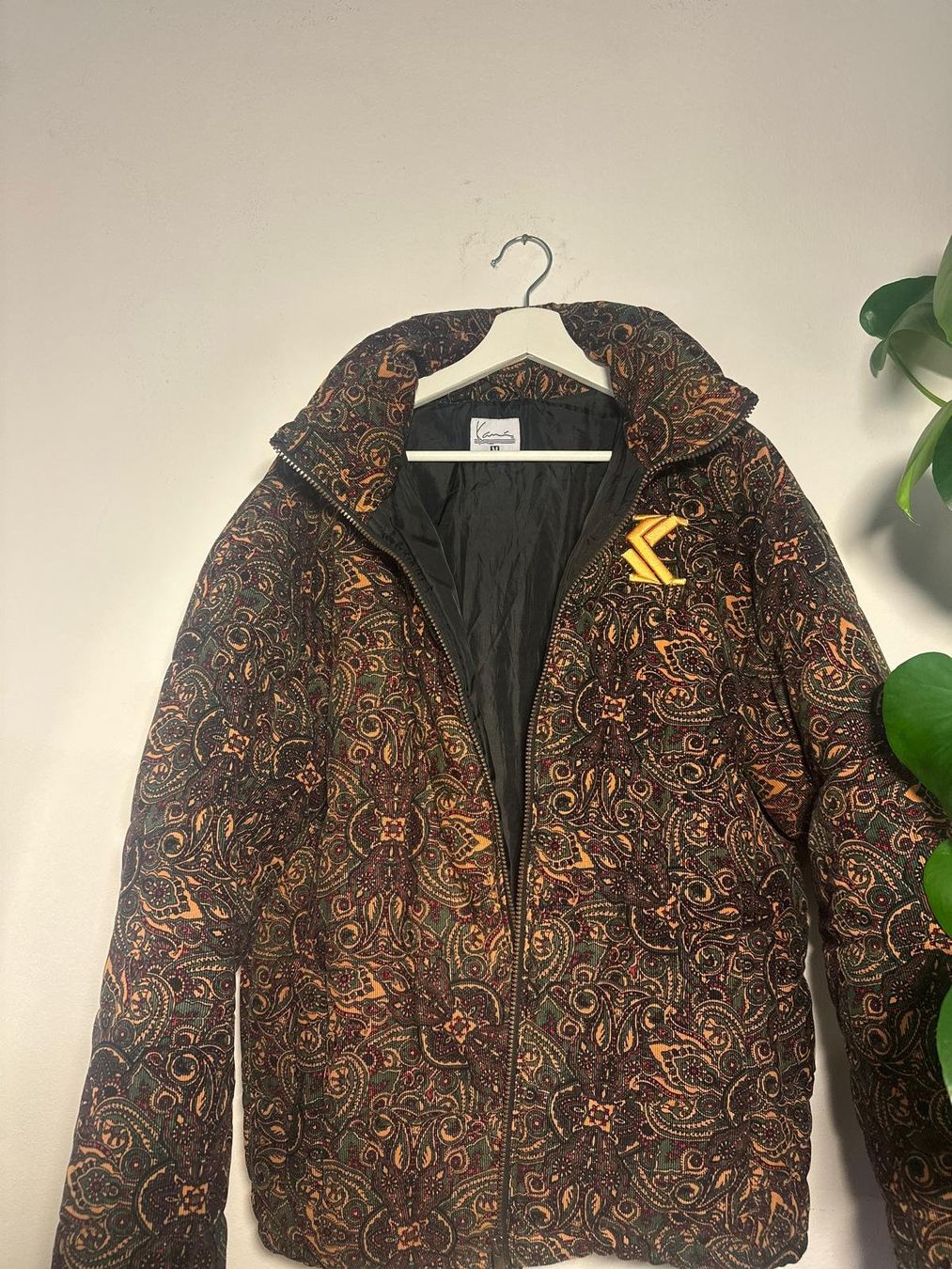 Karl Kani Jacken: Iconic KarlKani Teppichmuster, Winterjacke – Gebraucht aus Zürich von har_hmf2