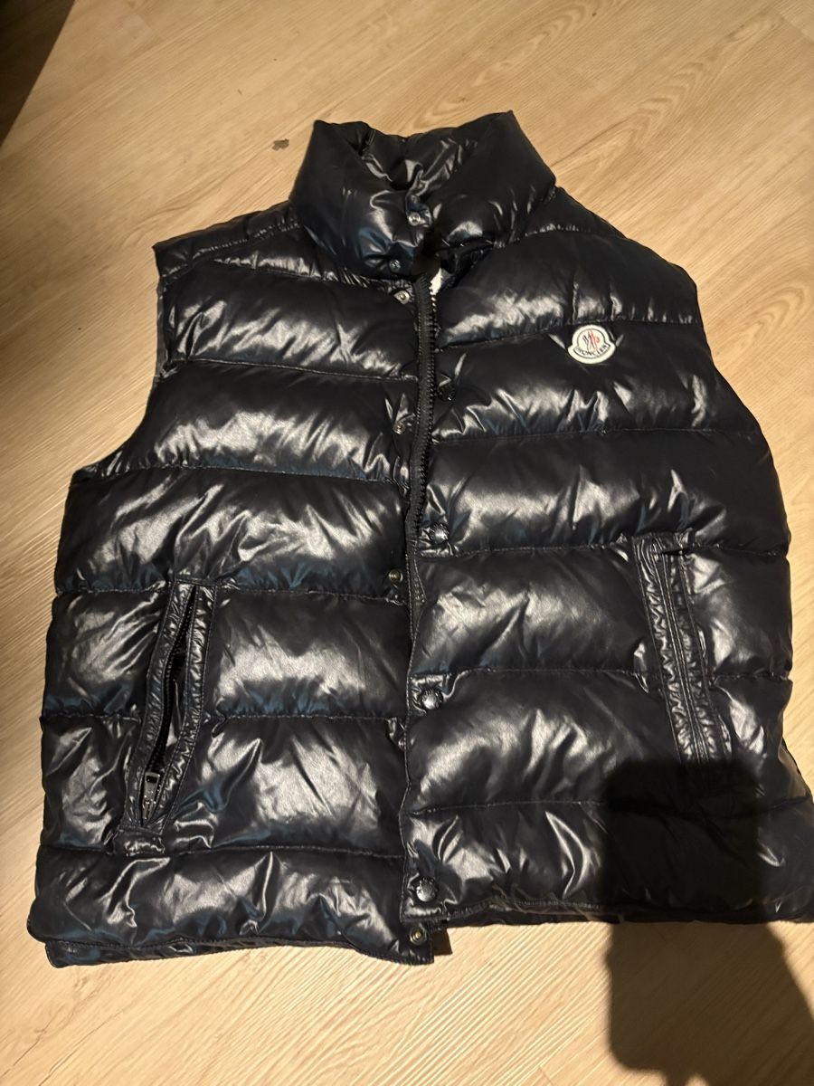 Moncler Gilets & Westen: Moncler Weste Grösse 3 Mann – Gebraucht aus Steinmaur von marra20 1