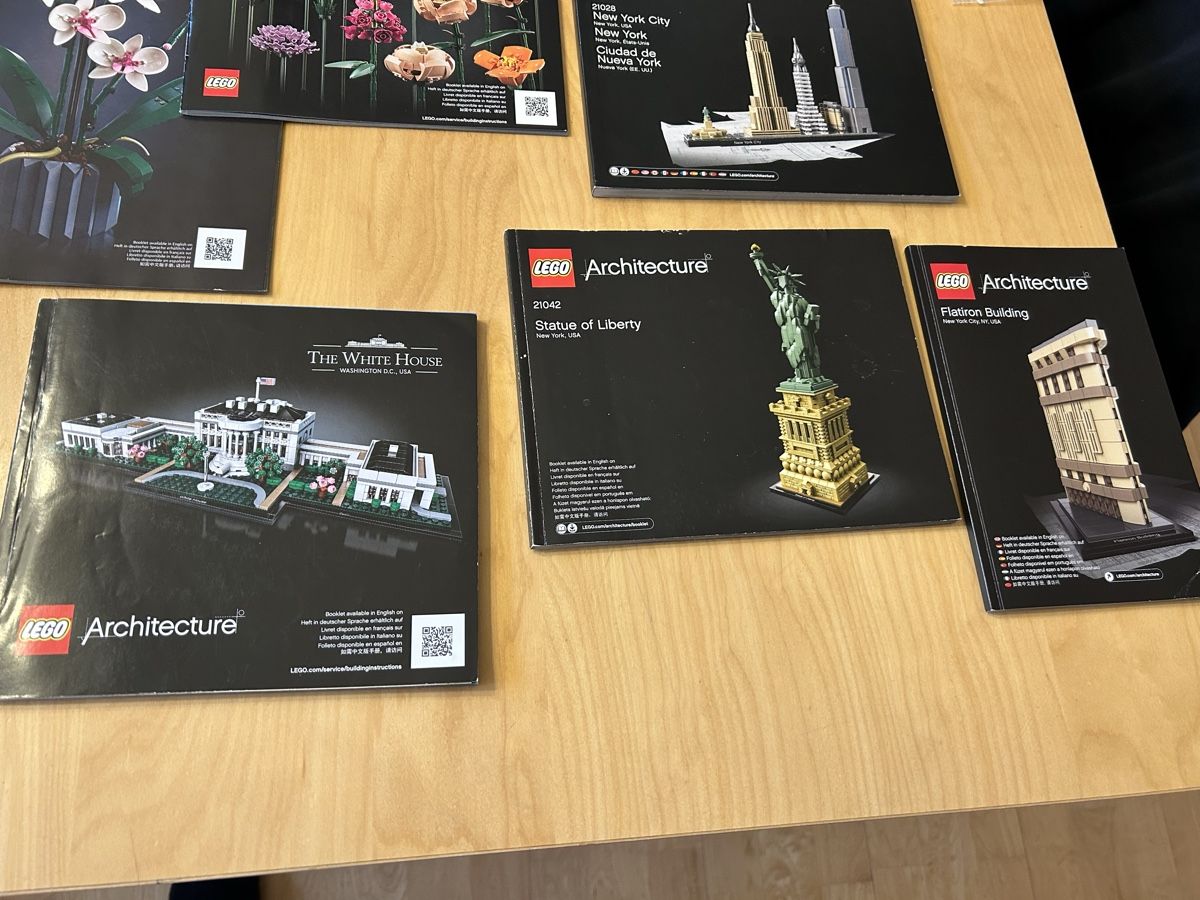 Lego Kit di costruzioni: LEGO diverse Baupläne plus Planwagenabdekung – Usato da Muri AG venduto da DeLorean-DMC12 3