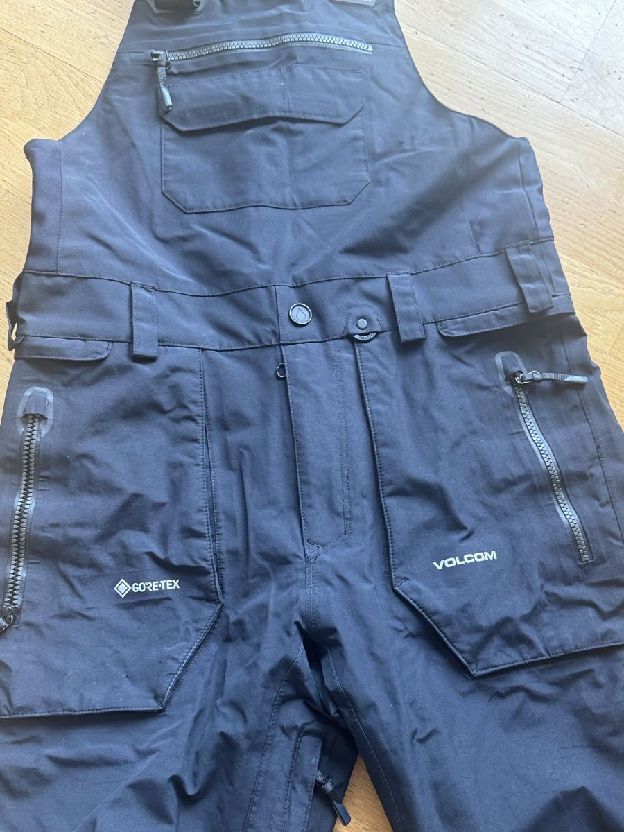 Volcom Hosen: Salopette de ski Volcom Snow XS – Gebraucht aus Fribourg von Jayaeby 1