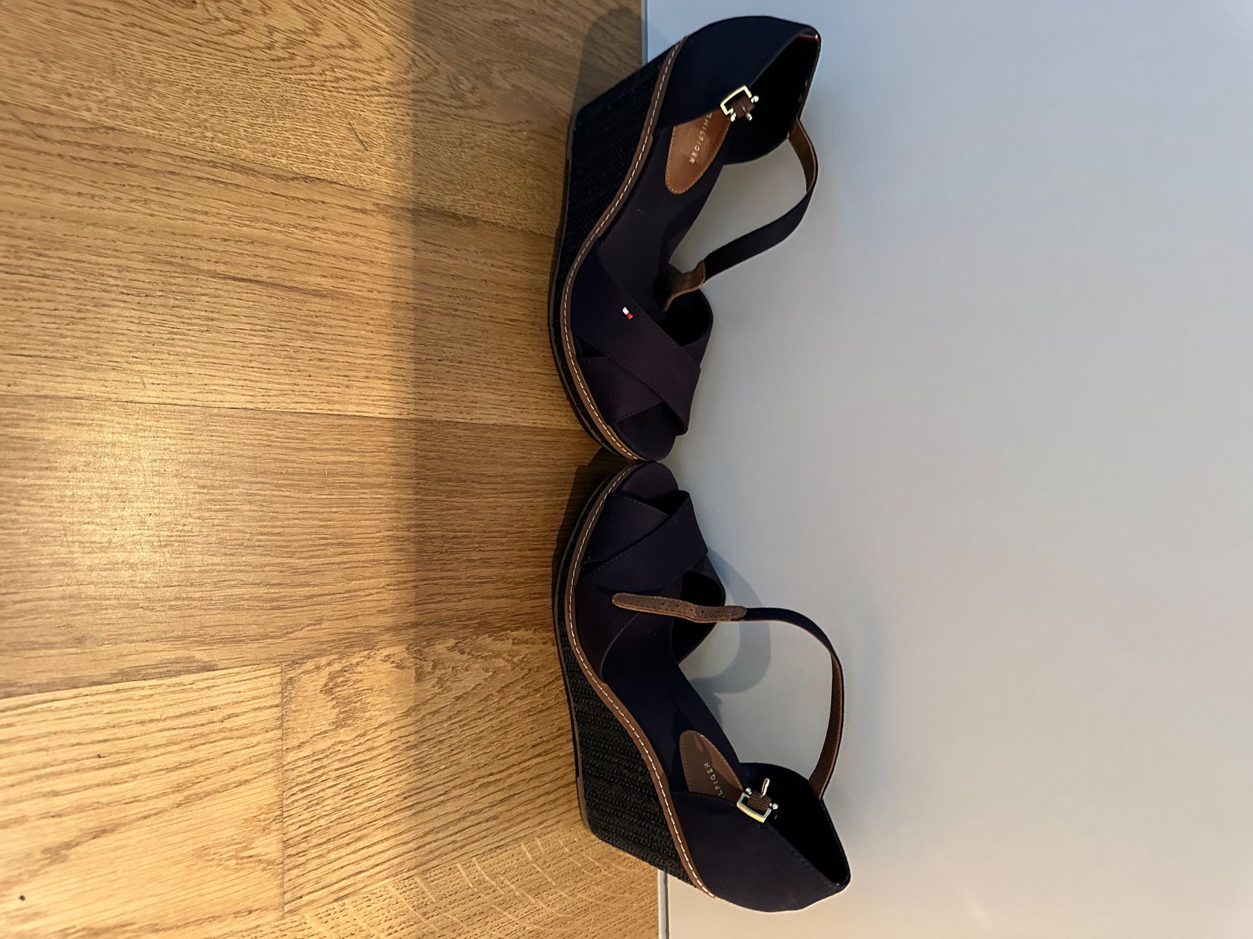 Scarpe da donna: Tommy Hilfiger Keilsandaletten – Nuovo e nell'imballaggio originale da Selzach venduto da Mperformance83
