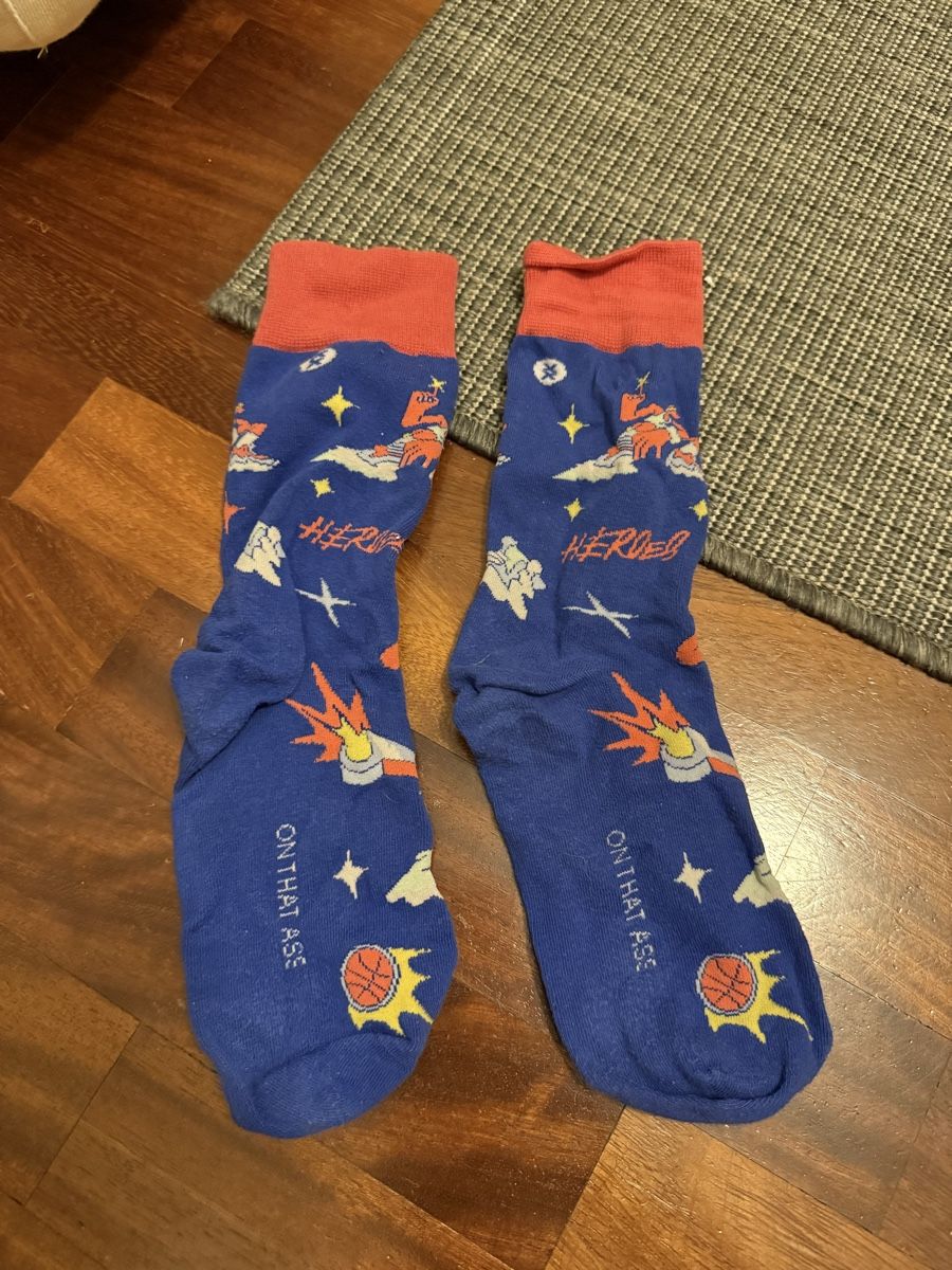 Chaussettes: Calze uomo "HEROES" 43-46 – D'occasion à Bellinzona par gia_zx2b
