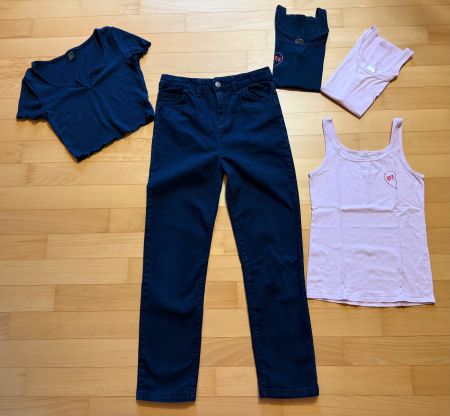 Mädchen Outfit Größe 152 Hose und 4 Tops