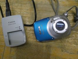 Appareil photo Canon PowerShot D10 étanche, bleu, parfait...