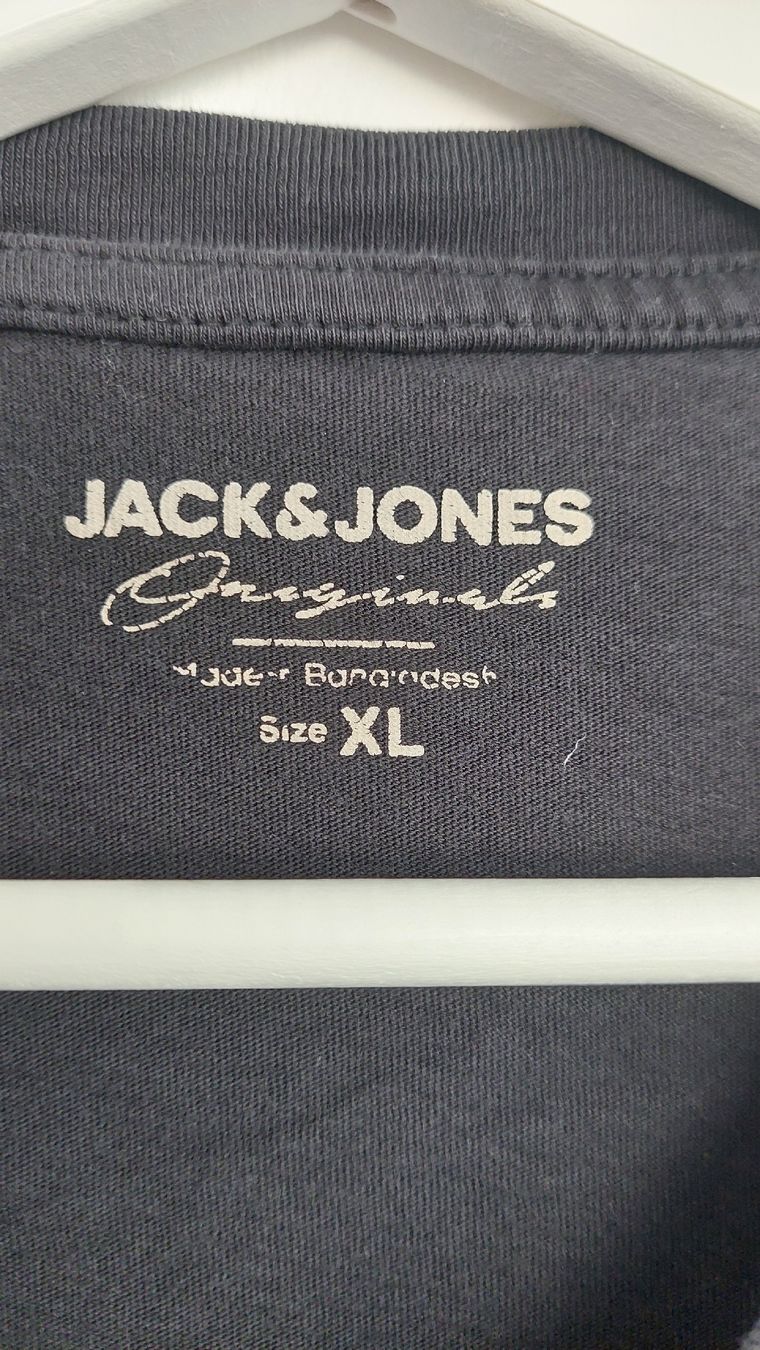 Jack & Jones T-shirt: Tshirt – Usato da Neftenbach venduto da Joyvdberg 3