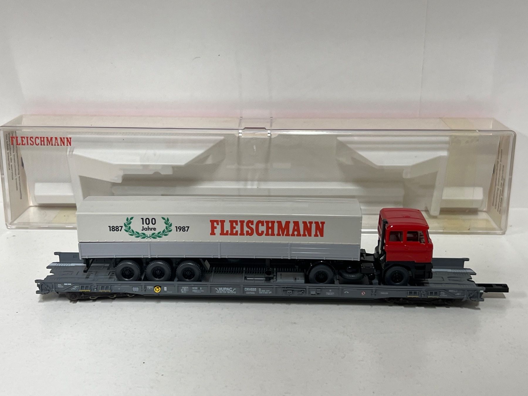 Fleischmann Modellini di ferrovie: Fleischmann 5274 CH HUPAC beladen mit LKW SBB HO DC – Nuovo (secondo la descrizione) da Neuenhof venduto da ludovicco 1