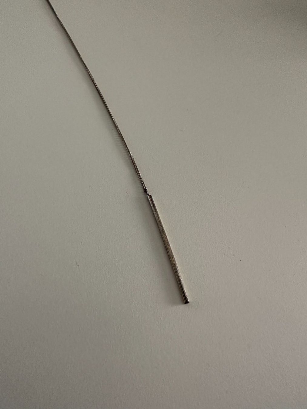 Colliers: Minimalistische Silber Kette mit Stab-Anhänger – D'occasion à Zürich par Diazaio 1