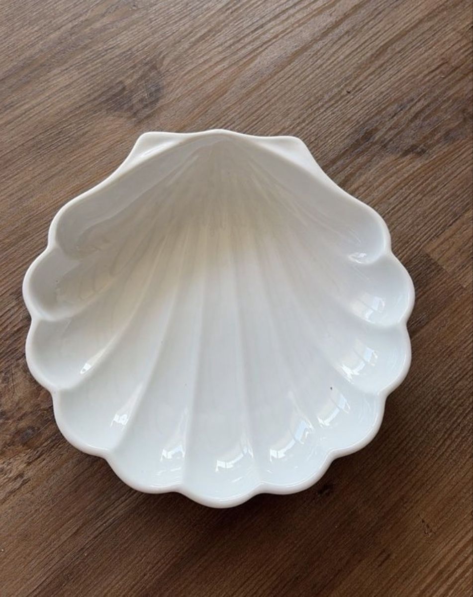 Ciotole: Schale Muschelform weiss Keramik  – Usato da Opfershofen TG venduto da dan_nxk8