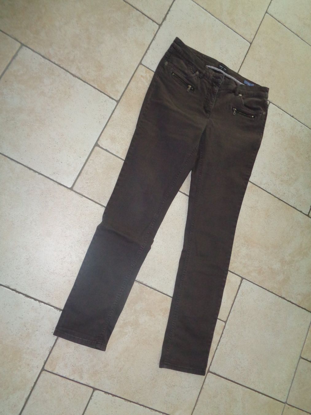 Hosen: Hose  SA. HARA  Grösse 40 – Gebraucht aus Kreuzlingen von Robi-2003