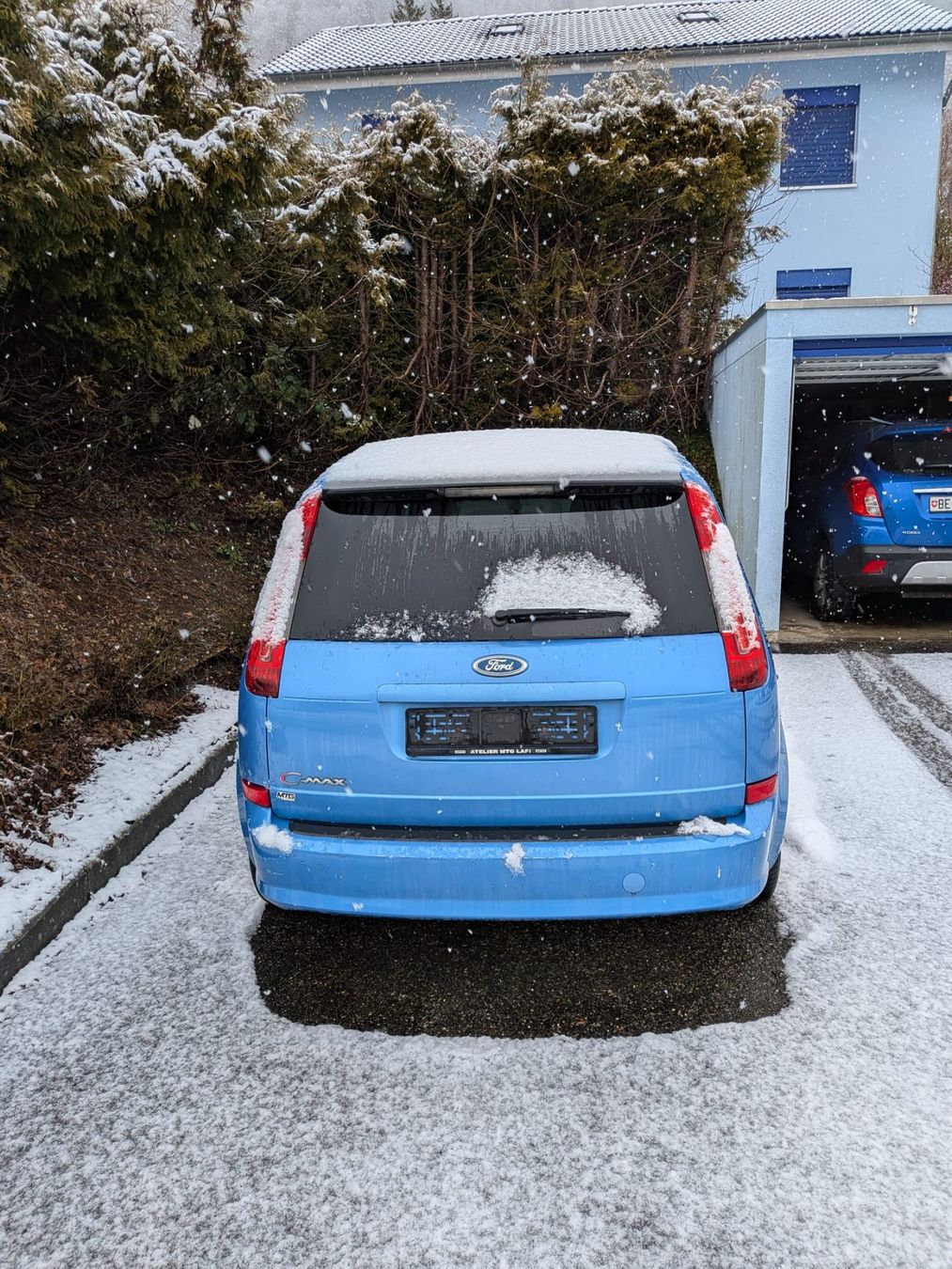 Ford Autos: Ford C-Max bleu   1.8 16V Carving 2010 – Gebraucht aus St-Imier von goodber 2