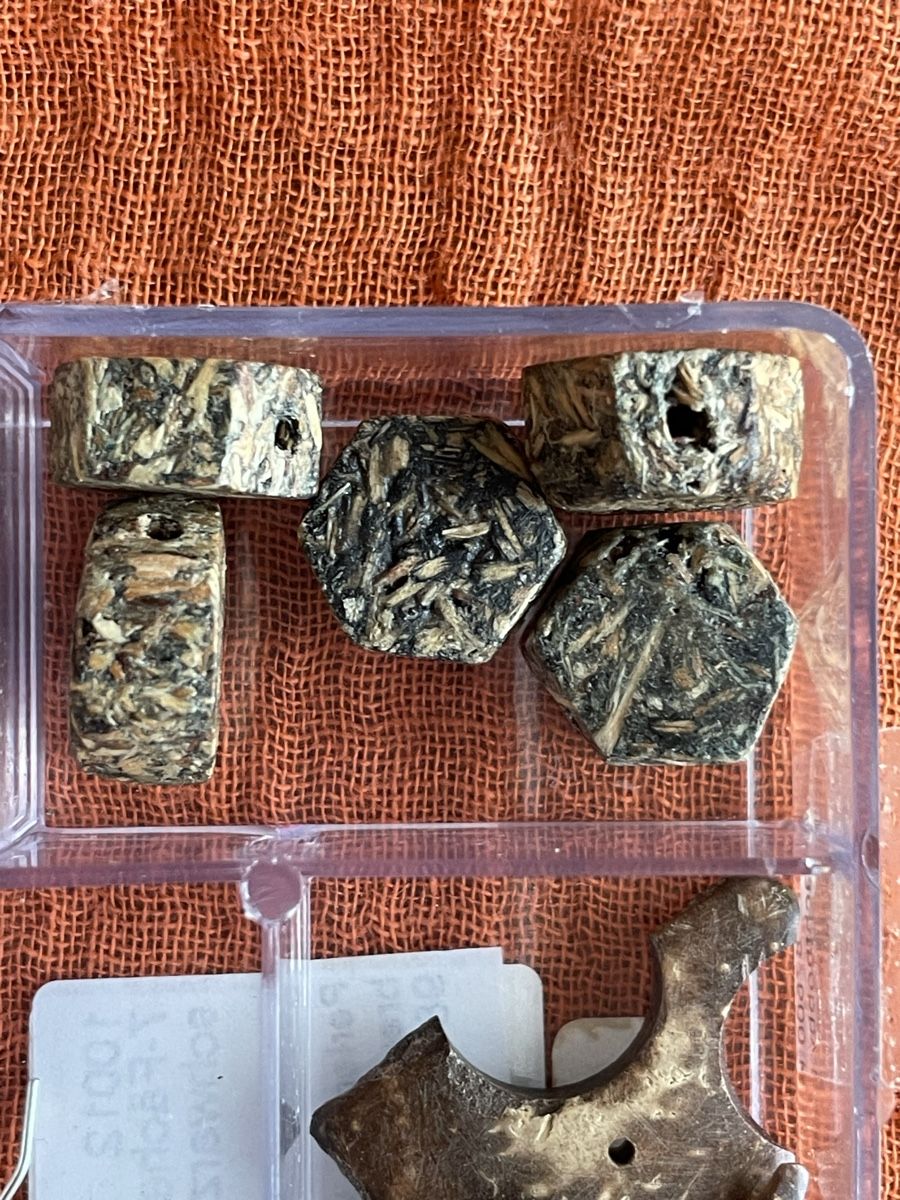 Holzartikel: ALLES RAUS Bastelperlen Holz – Gebraucht aus Kloten von simones.thriftshop 4
