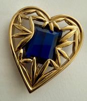 Goldfarbene Herzbroche mit blauem Stein Pierre Lang