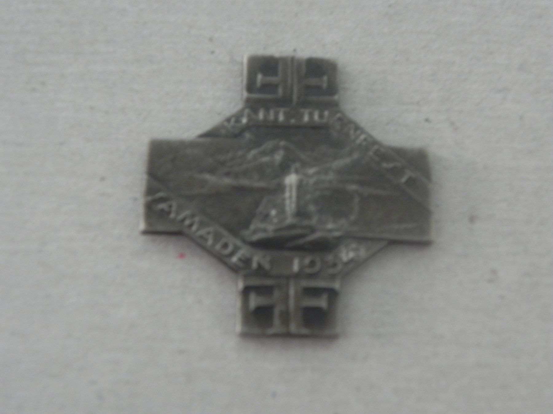Plaketten & Abzeichen: Abzeichen Brosche Medaille Samaden Graubünden GR 1934 – Gebraucht aus Siebnen von krimsie