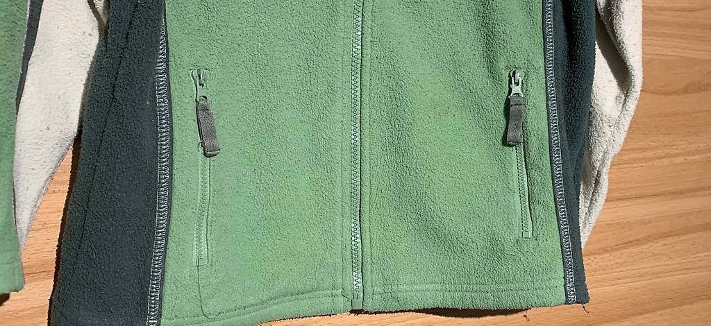 Vestes & Manteaux: Fleece-Jacke Grösse 116 – D'occasion à Rothenburg par Flaeckly 3
