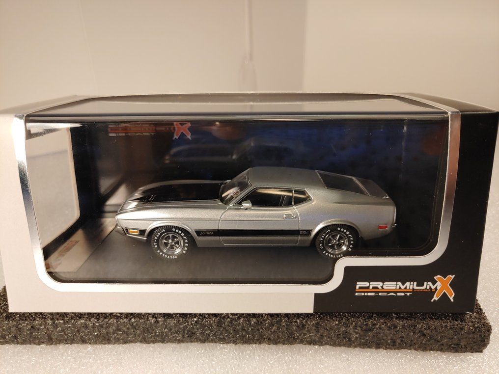 Ford Modellini d'auto: Ford Mustang Mach1 (1973) – Nuovo e nell'imballaggio originale da Flawil venduto da Imperiosud 5