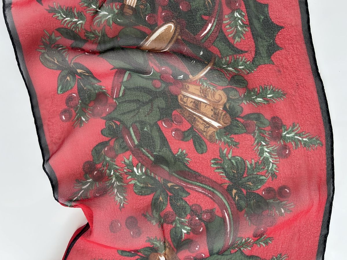 Foulards, Tücher & Schals: Long Scarf Red Christmas Pattern Music Instruments – Neu (gemäss Beschreibung) aus Saland von ele_vc96 1