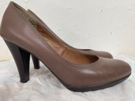 Alessandro Bonciolini Pumps aus Leder, Gr. 37