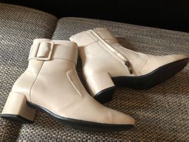 Stiefel ECCO Gr. 38 (37,5 geht besser) neue 150 Sfr.